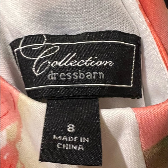 V-neck, peach, pink, cream, white floral/tropical print, layered bodice, slvless - Picture 4 of 4